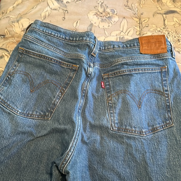 Levi’s Wedgie StraighT Jeans - Never Worn - Picture 3 of 4